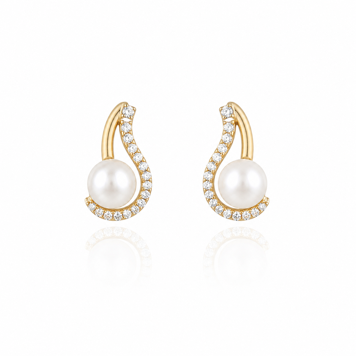 Solis Pearl Earrings